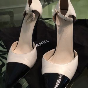 Chanel  high heels 👠!!!